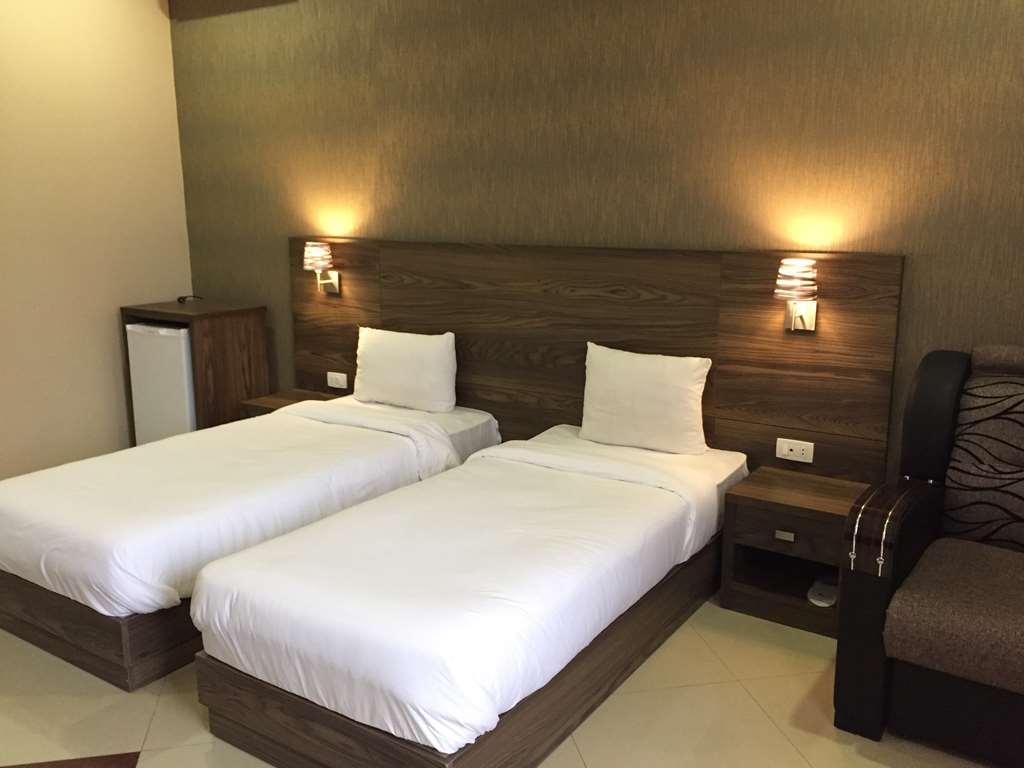 Primer Hotel Erevan Cameră foto